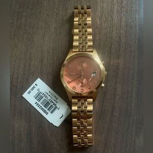 NWT. Rose Gold Marc by Marc Jacobs Watch